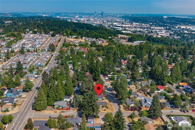 10251 3rd Avenue SW, Seattle, WA 98146