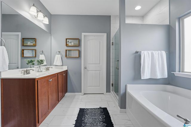 121 ROSEGATE DRIVE, Calera, AL 35040