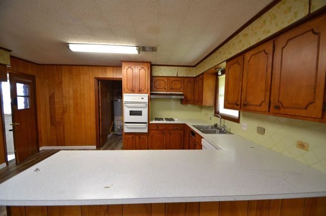424 Walker Dr, Houma, LA 70364