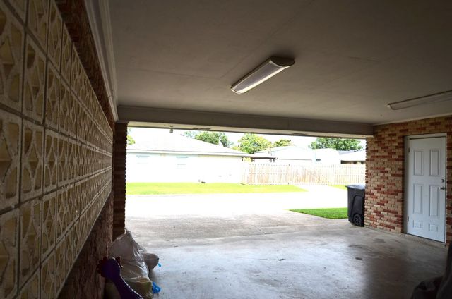 424 Walker Dr, Houma, LA 70364