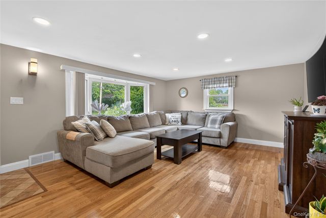 9 Arbor Drive, Newburgh, NY 12550