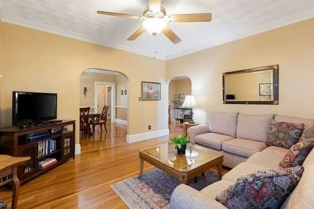 52 Eastern Ave, Lynn, MA 01902