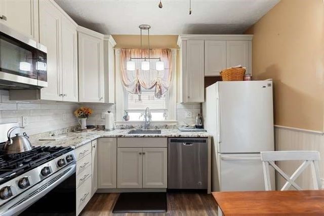 52 Eastern Ave, Lynn, MA 01902