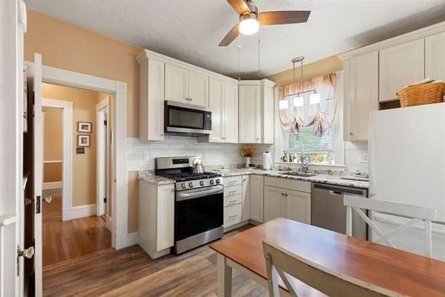 52 Eastern Ave, Lynn, MA 01902