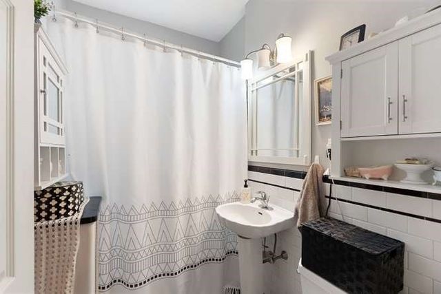 52 Eastern Ave, Lynn, MA 01902