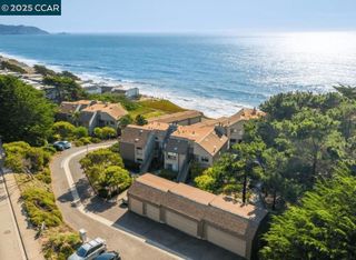 200 Palmetto Avenue, Pacifica, CA 94404
