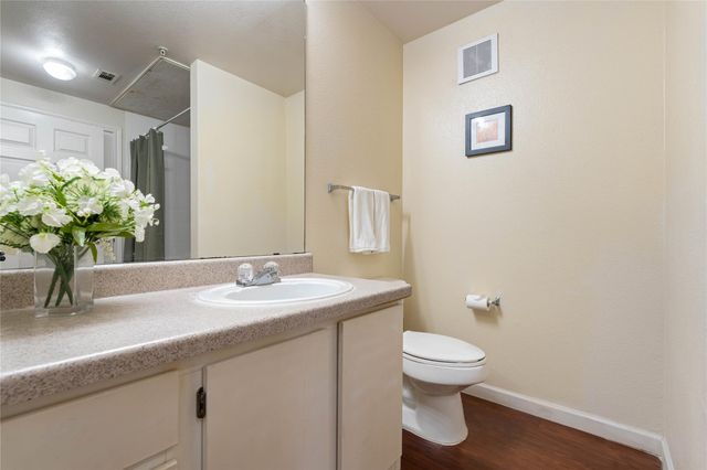 2320 Gracy Farms LN 812, Austin, TX 78758