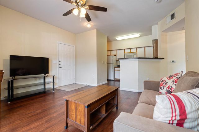 2320 Gracy Farms LN 812, Austin, TX 78758