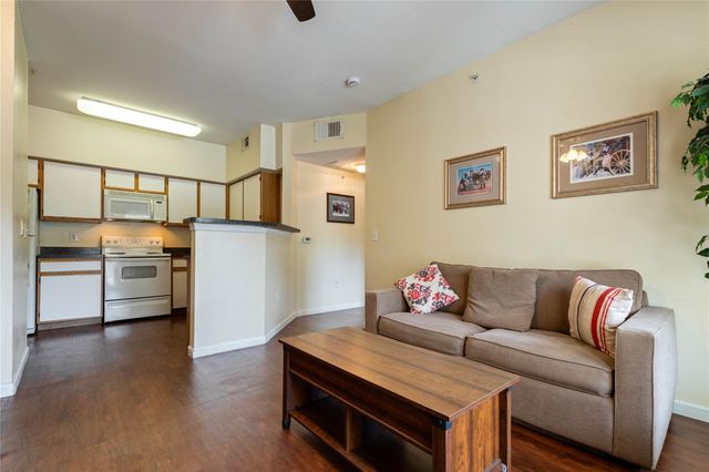 2320 Gracy Farms LN 812, Austin, TX 78758