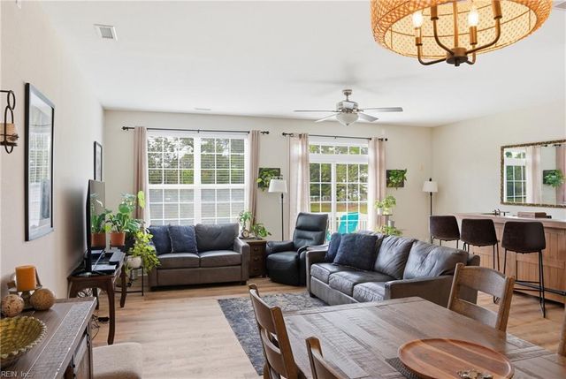 4589 Leamore Square RD, Virginia Beach, VA 23462