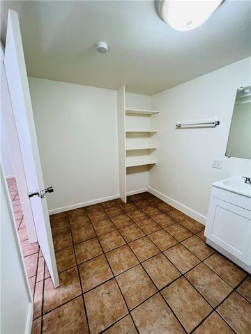 1914 Cullen Ave B, Austin, TX 78757