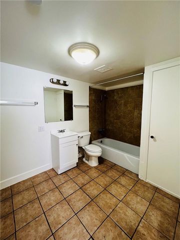 1914 Cullen Ave B, Austin, TX 78757