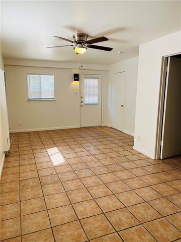 1914 Cullen Ave B, Austin, TX 78757