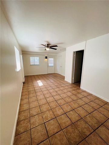 1914 Cullen Ave B, Austin, TX 78757