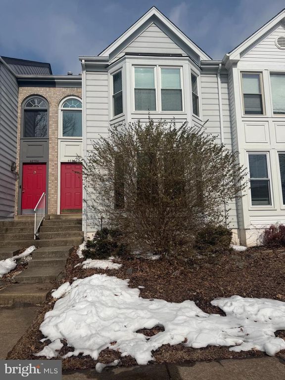 46796 FAIR GROVE SQ, Sterling, VA 20164