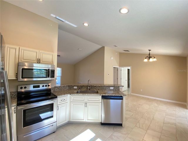 572 MARION OAKS TRAIL, Ocala, FL 34473