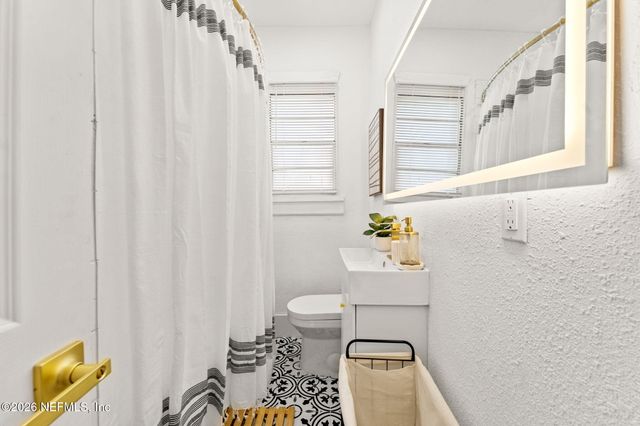 2975 ERNEST Street, Jacksonville, FL 32205