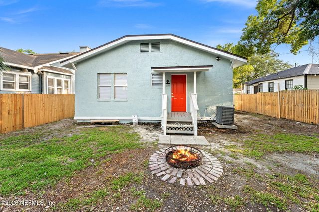 2975 ERNEST Street, Jacksonville, FL 32205