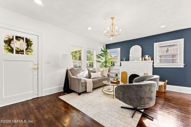 2975 ERNEST Street, Jacksonville, FL 32205