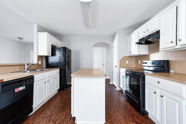 220 Kellyn Court, Conroe, TX 77306