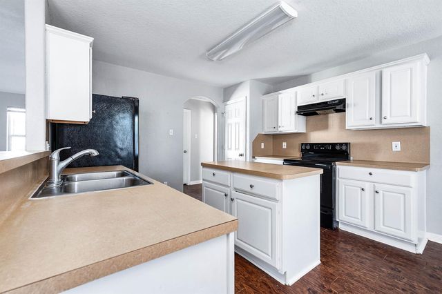 220 Kellyn Court, Conroe, TX 77306