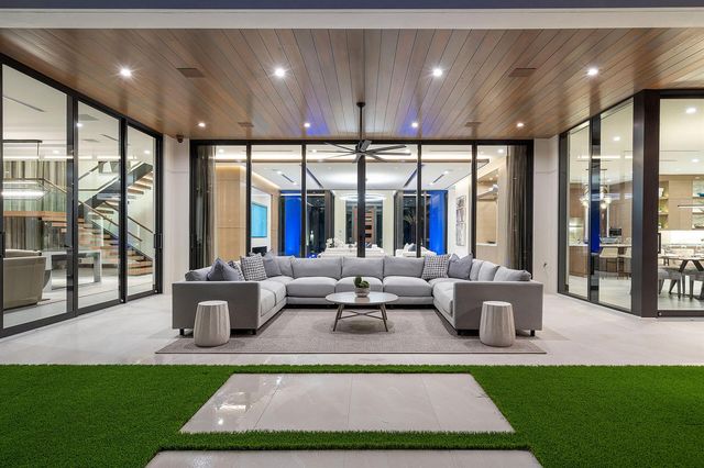 500 E Alexander Palm Road, Boca Raton, FL 33432