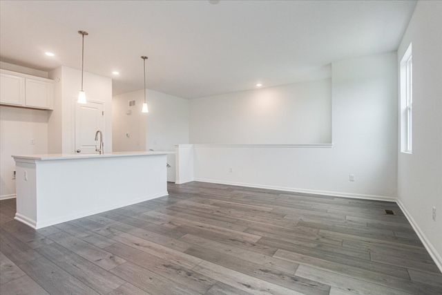 424 Comstock Road, South Elgin, IL 60177