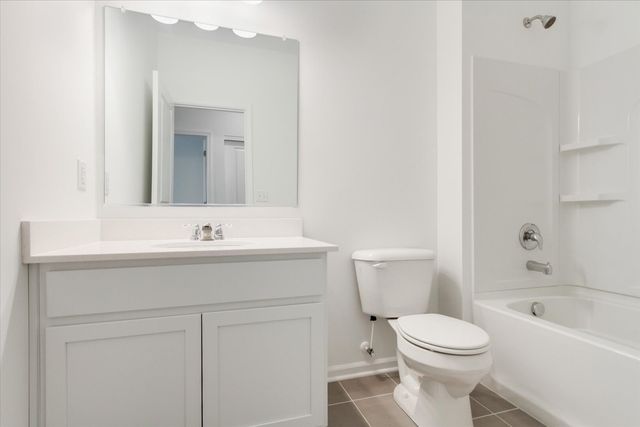 424 Comstock Road, South Elgin, IL 60177