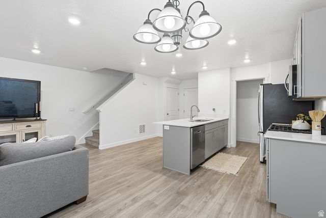 406 N REGATTA LN, Saratoga Springs, UT 84045