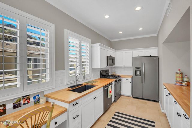 7887 N 16TH Street 211, Phoenix, AZ 85020