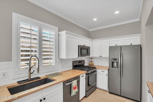 7887 N 16TH Street 211, Phoenix, AZ 85020
