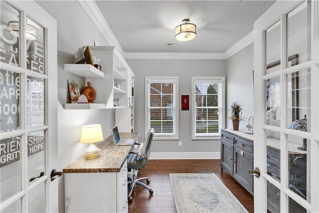 709 Crosswinds Dr, Peters Twp, PA 15317