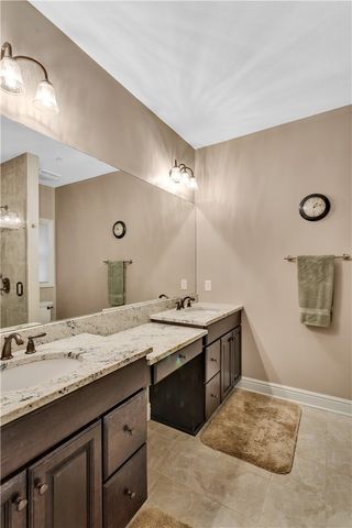 709 Crosswinds Dr, Peters Twp, PA 15317