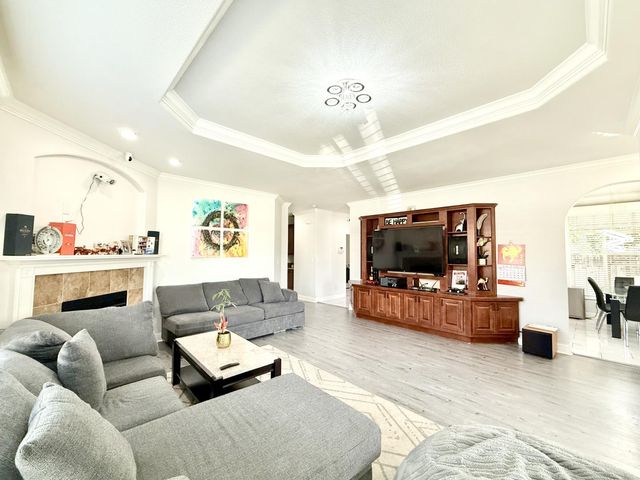 506 Chateau La Salle Drive 506, San Jose, CA 95111