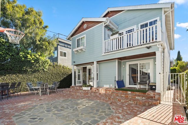925 Dickson Street, Marina Del Rey, CA 90292