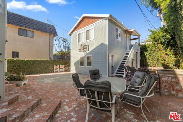 925 Dickson Street, Marina Del Rey, CA 90292