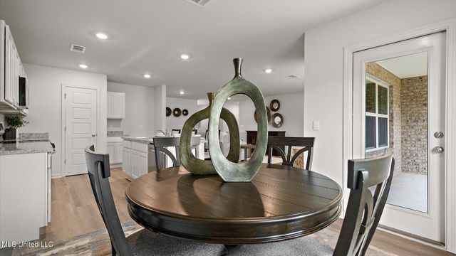 260 Raulston Drive, Byram, MS 39272