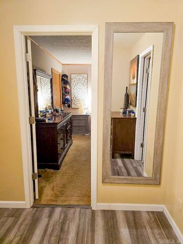 99 Bellevue Circle, Jacksonville, AR 72076