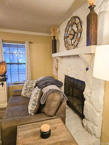 99 Bellevue Circle, Jacksonville, AR 72076