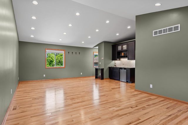 6297 Victory Avenue, Portage, IN 46368