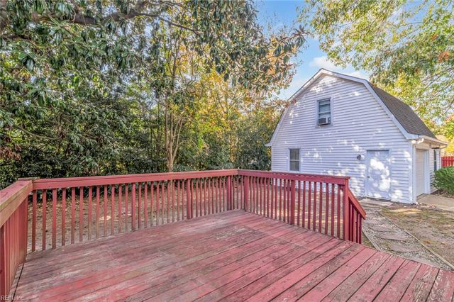 165 Little Florida RD, Poquoson, VA 23662