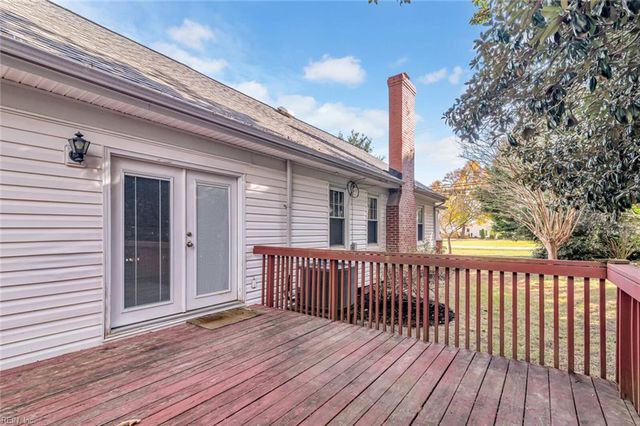165 Little Florida RD, Poquoson, VA 23662