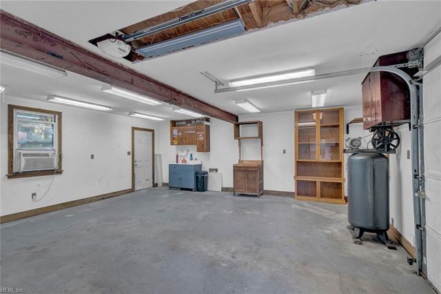 165 Little Florida RD, Poquoson, VA 23662