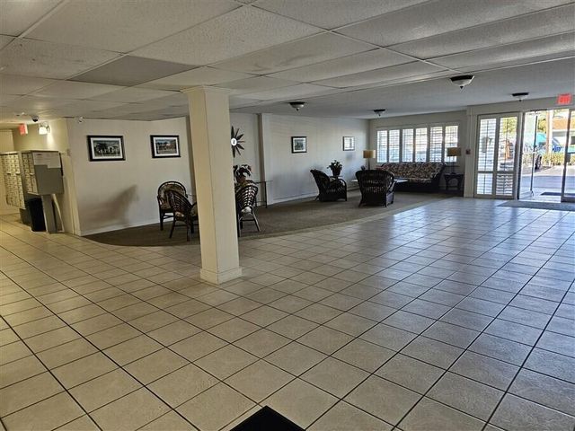 1502 S Lakeside Drive 118, Lake Worth Beach, FL 33460