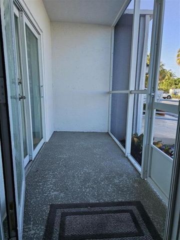 1502 S Lakeside Drive 118, Lake Worth Beach, FL 33460