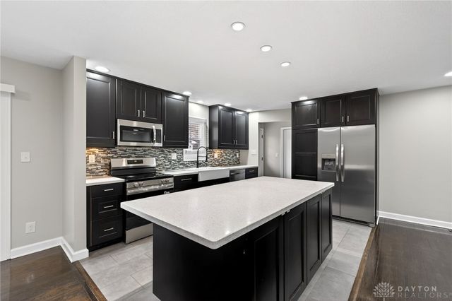 212 Robert Lane, Xenia, OH 45385