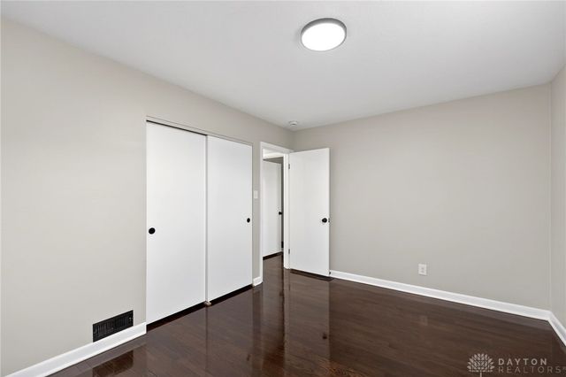 212 Robert Lane, Xenia, OH 45385