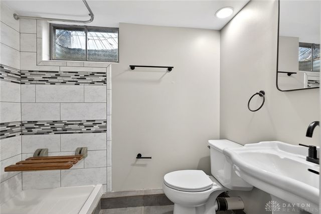 212 Robert Lane, Xenia, OH 45385