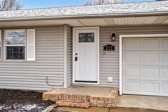 212 Robert Lane, Xenia, OH 45385