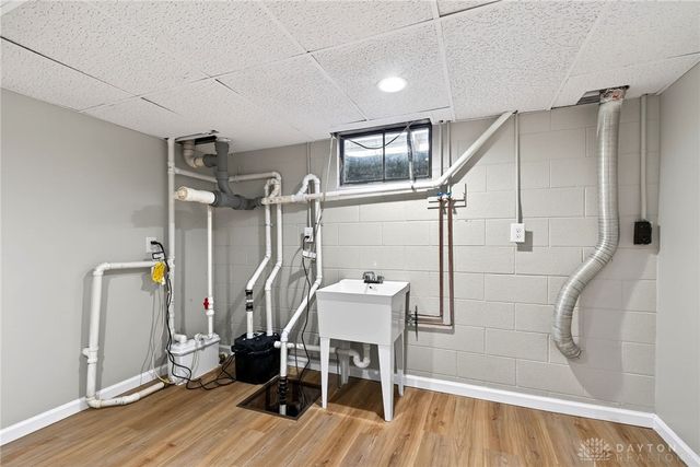 212 Robert Lane, Xenia, OH 45385